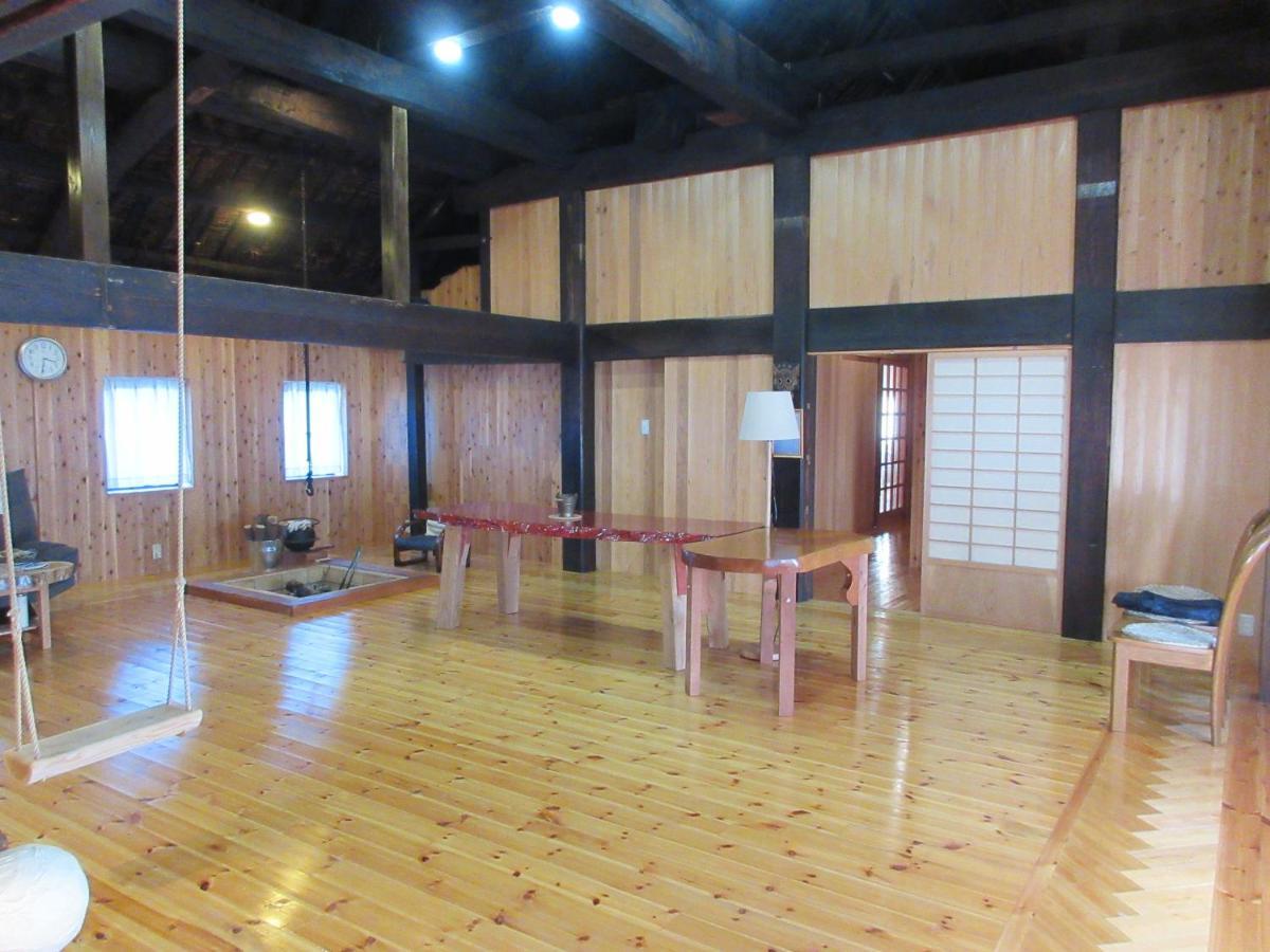 民泊くま - 絵画と音楽の宿 Inawashiro Eksteriør bilde