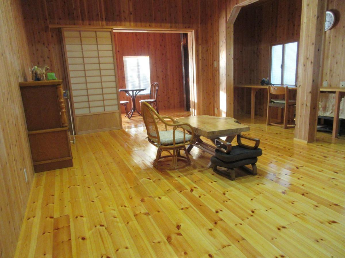 民泊くま - 絵画と音楽の宿 Inawashiro Eksteriør bilde